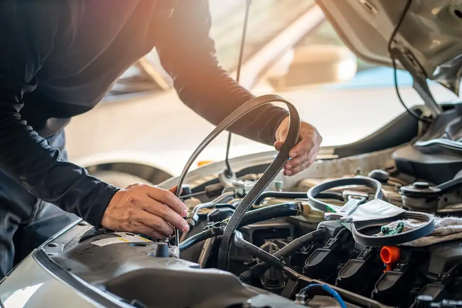 Best Fleet, Truck, and Hybrid Car Mechanic in Fridley, Minnesota 